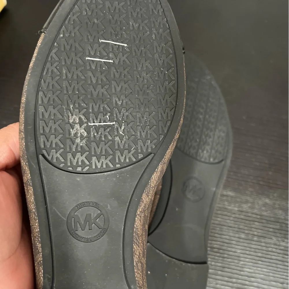 𐙚⋆˚✿˖° Michael Kors Flat Shoes 𐙚⋆˚✿˖° - Picture 7 of 10